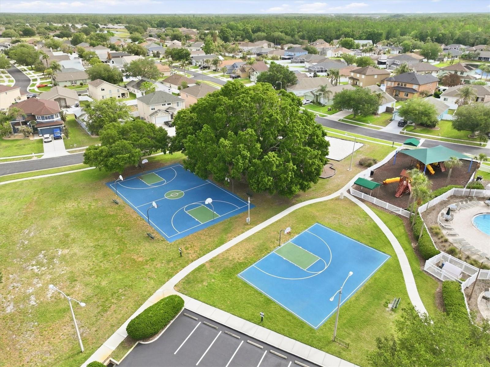 Image 52 of 56 For 4828 Wessex Way