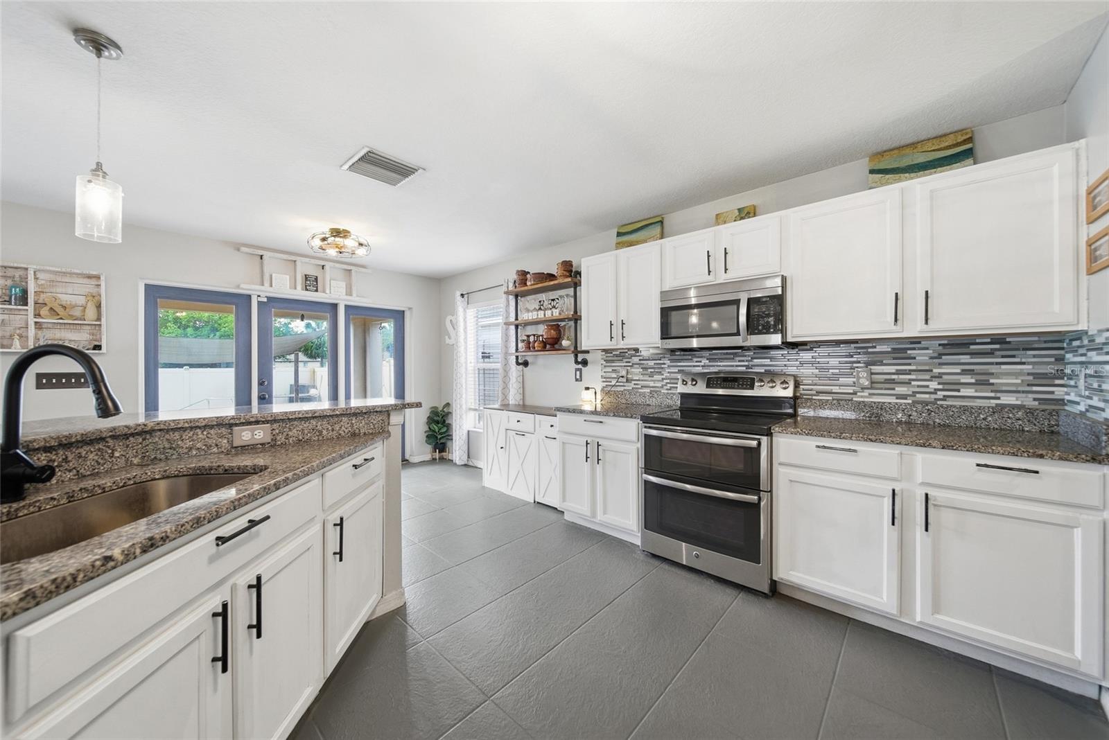 Image 12 of 43 For 7510 Maroon Peak Drive