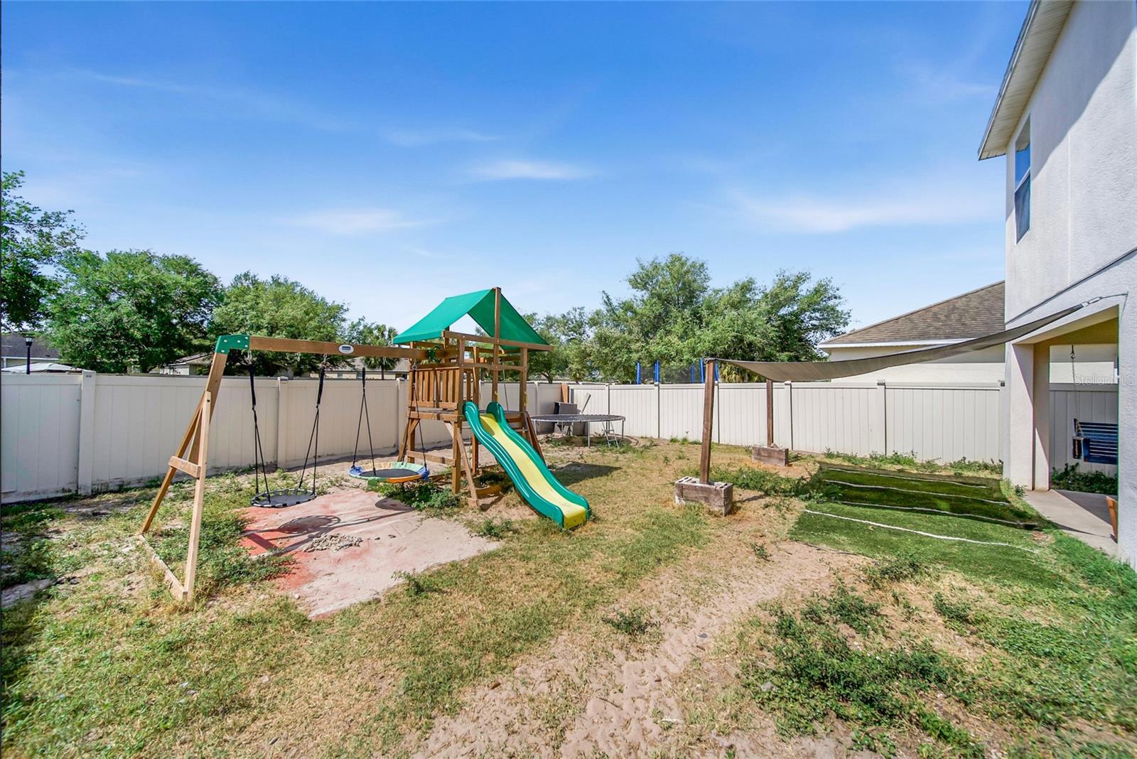 Image 25 of 43 For 7510 Maroon Peak Drive