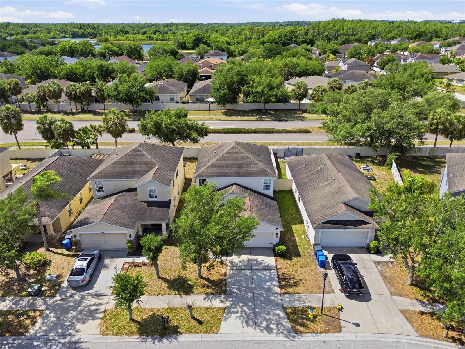 Image 29 of 43 For 7510 Maroon Peak Drive