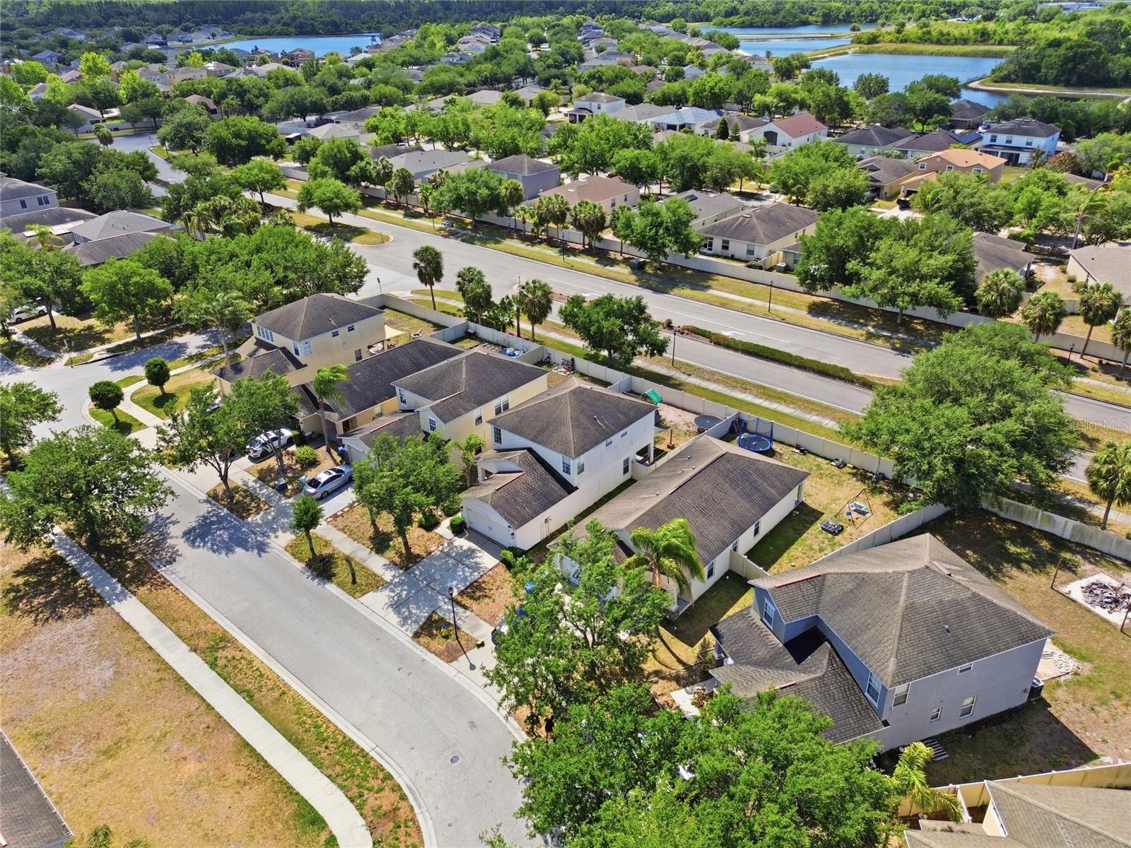 Image 30 of 43 For 7510 Maroon Peak Drive