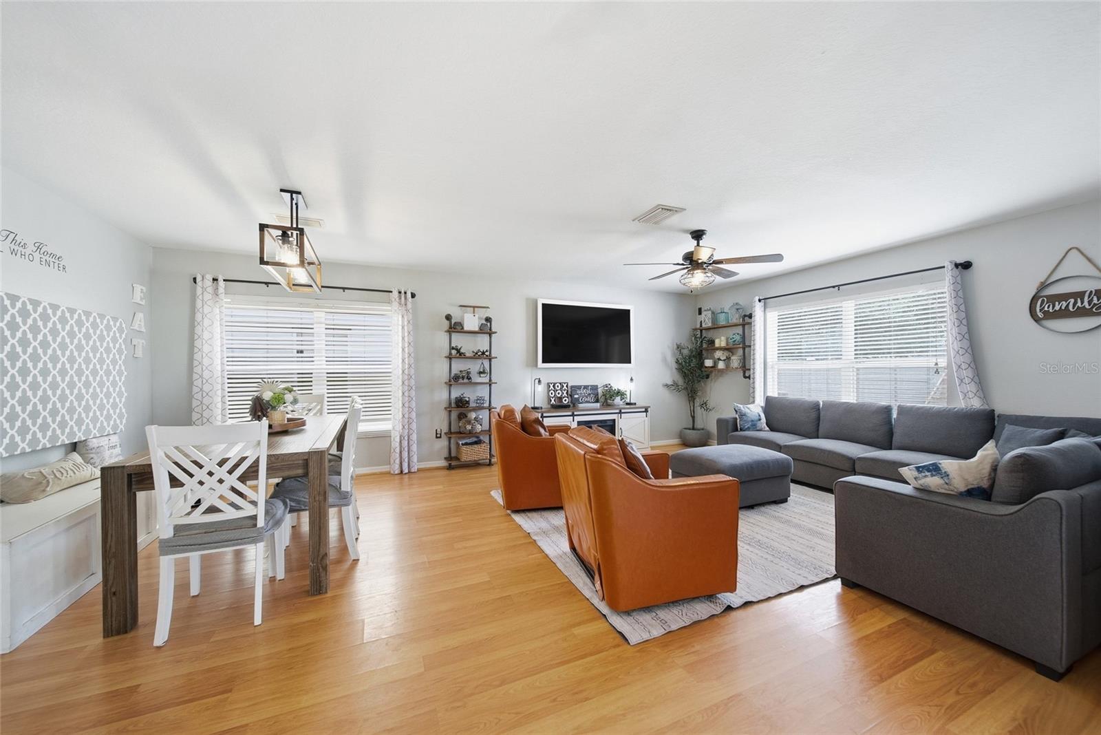 Image 6 of 43 For 7510 Maroon Peak Drive