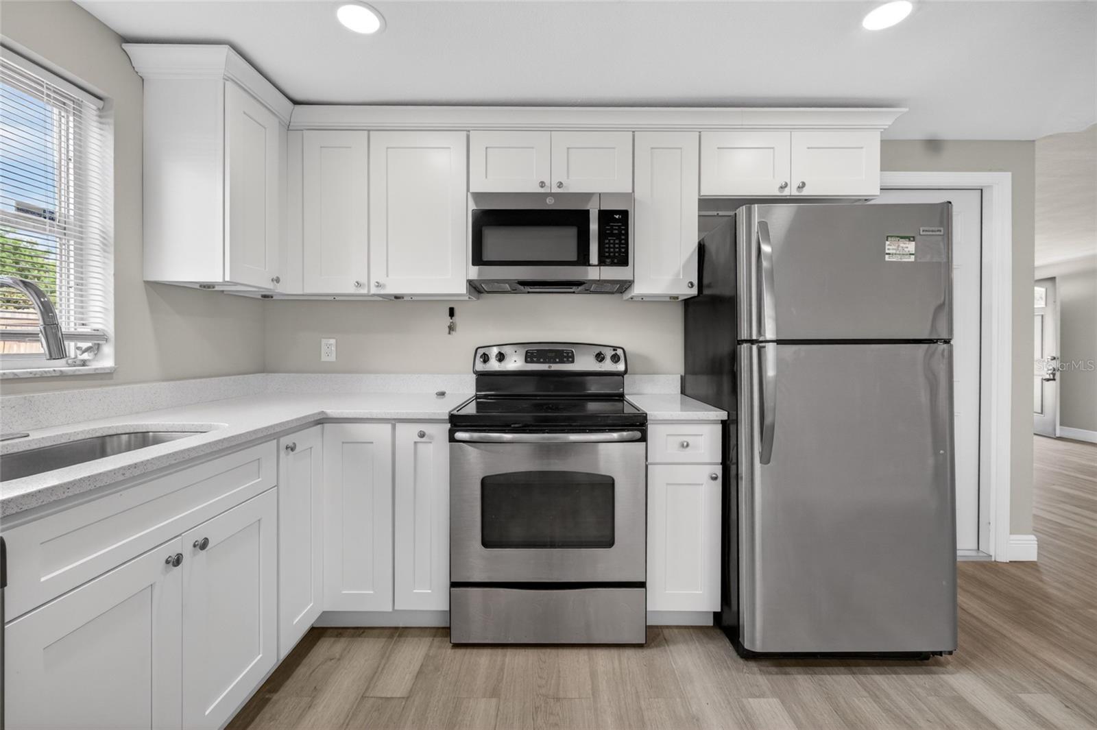 Image 11 of 41 For 10735 Darius Street