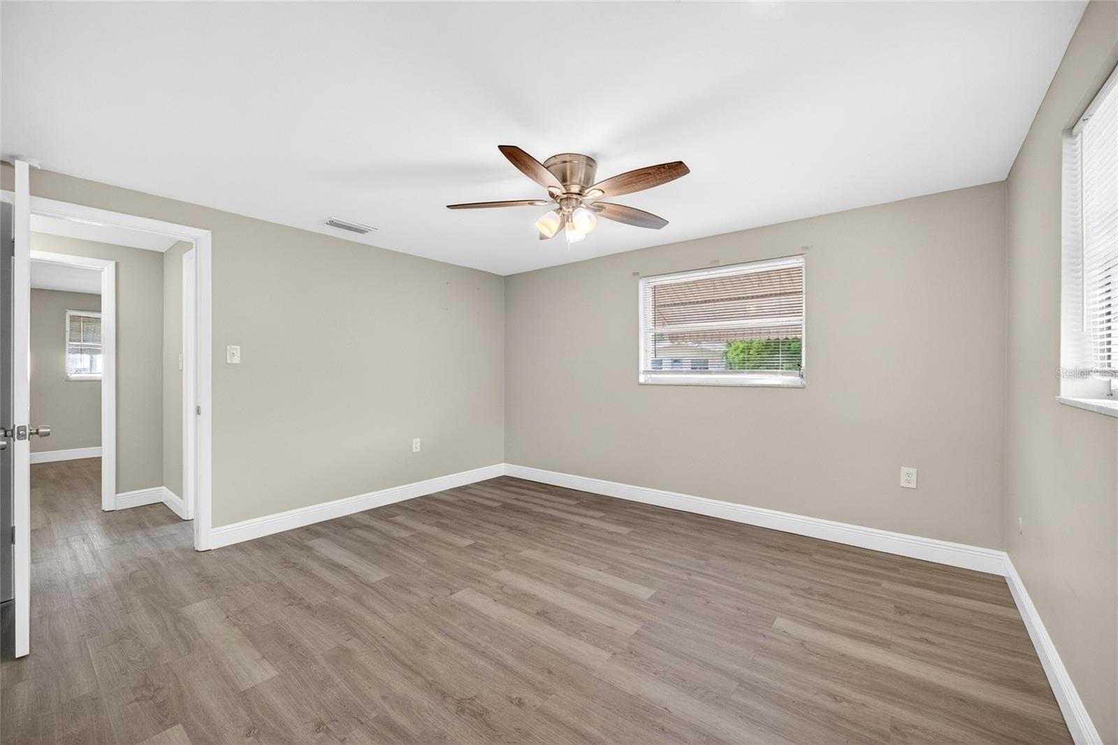 Image 19 of 41 For 10735 Darius Street