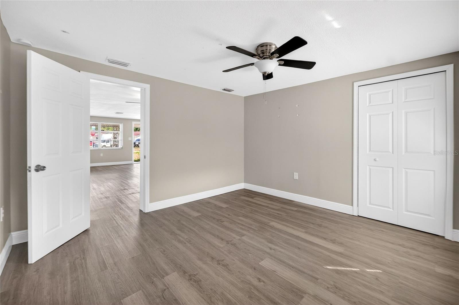 Image 26 of 41 For 10735 Darius Street