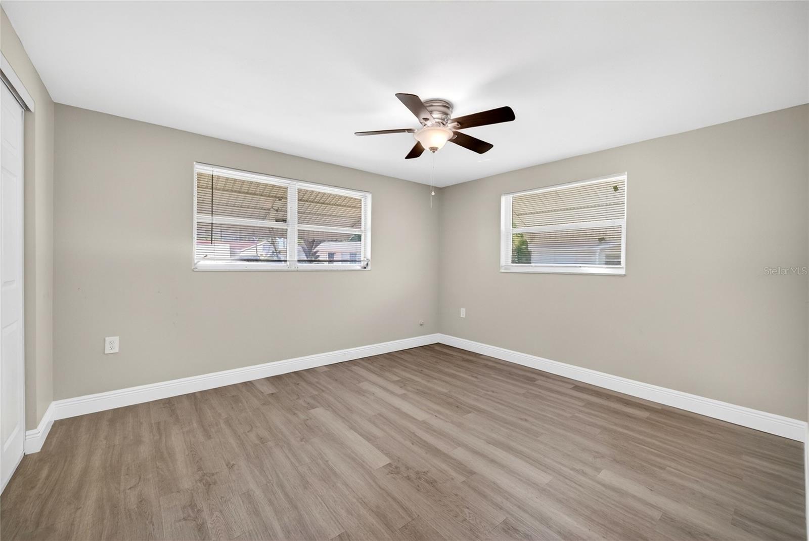 Image 27 of 41 For 10735 Darius Street