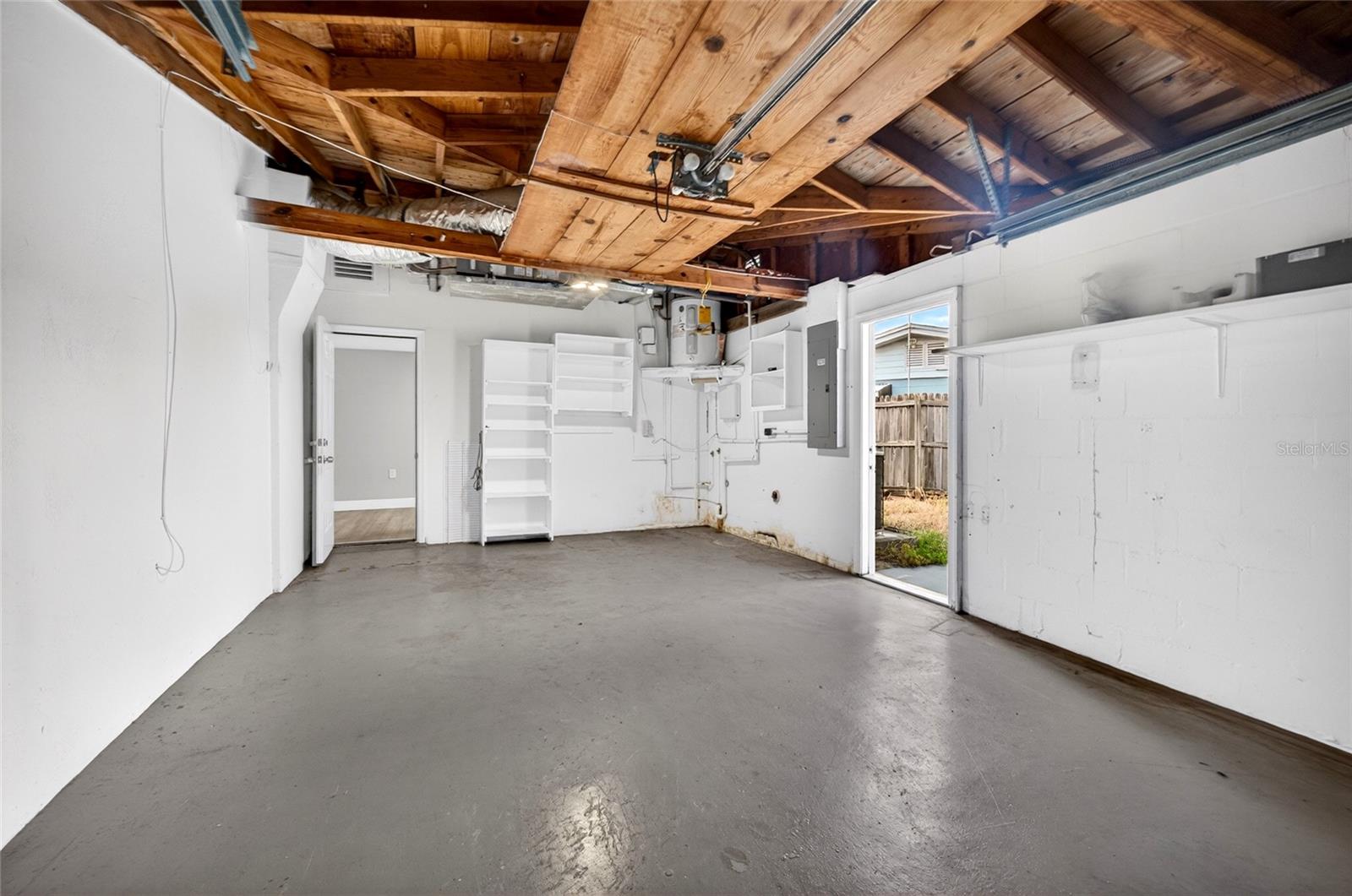 Image 35 of 41 For 10735 Darius Street