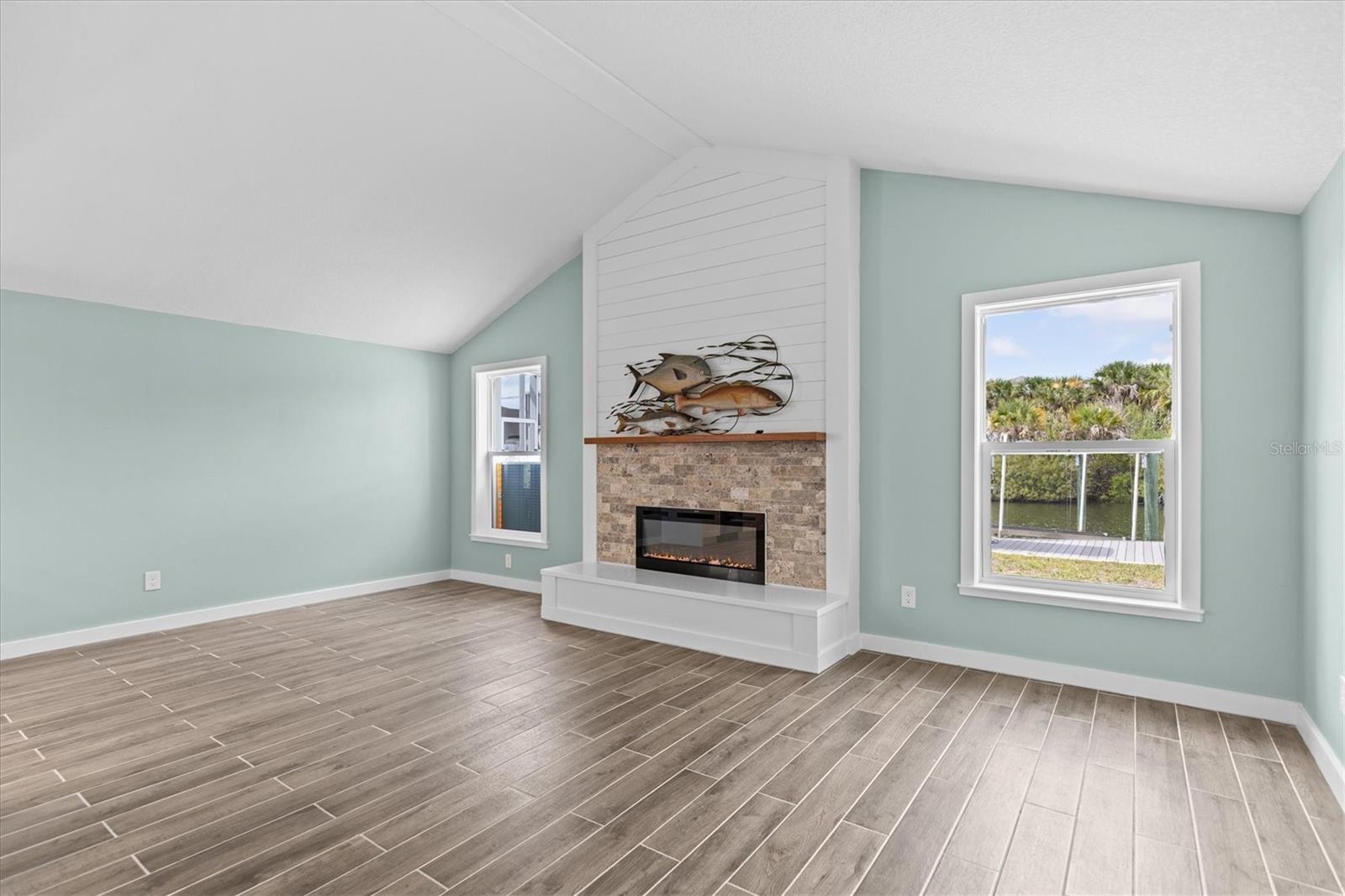 Image 26 of 56 For 7427 Southwind Drive