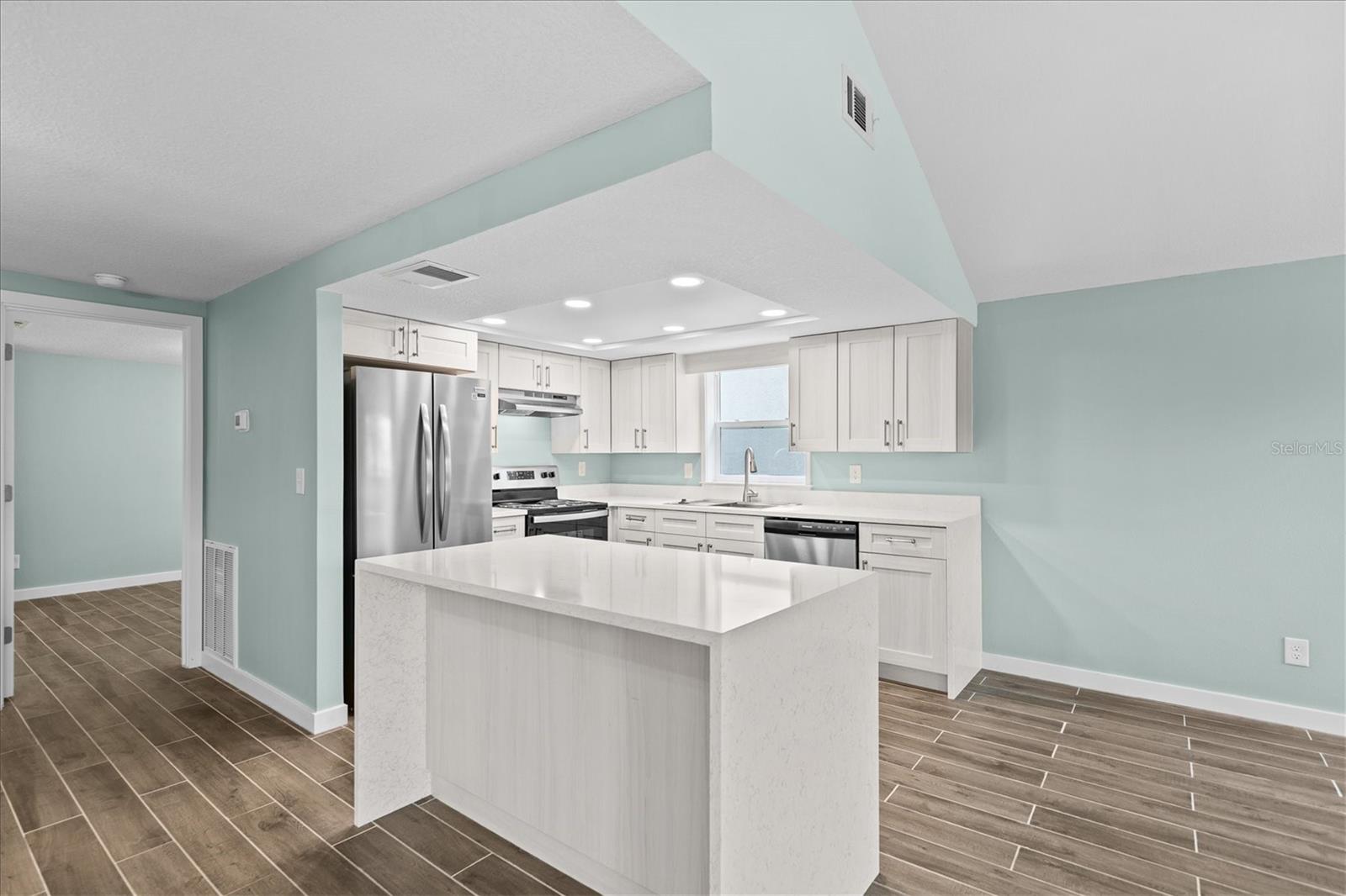 Image 30 of 56 For 7427 Southwind Drive