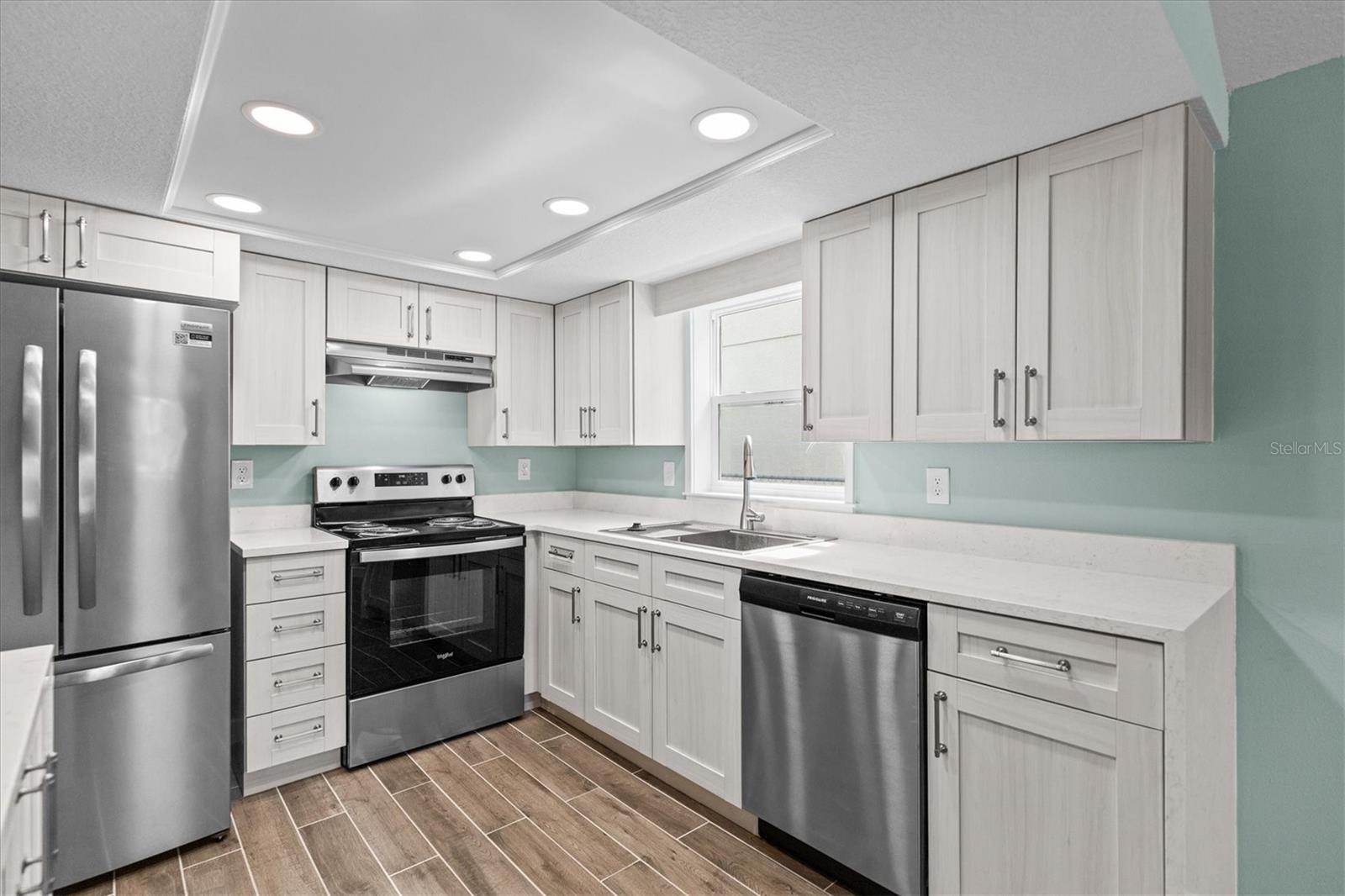 Image 31 of 56 For 7427 Southwind Drive