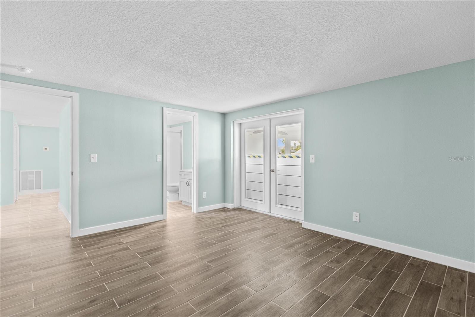 Image 38 of 56 For 7427 Southwind Drive