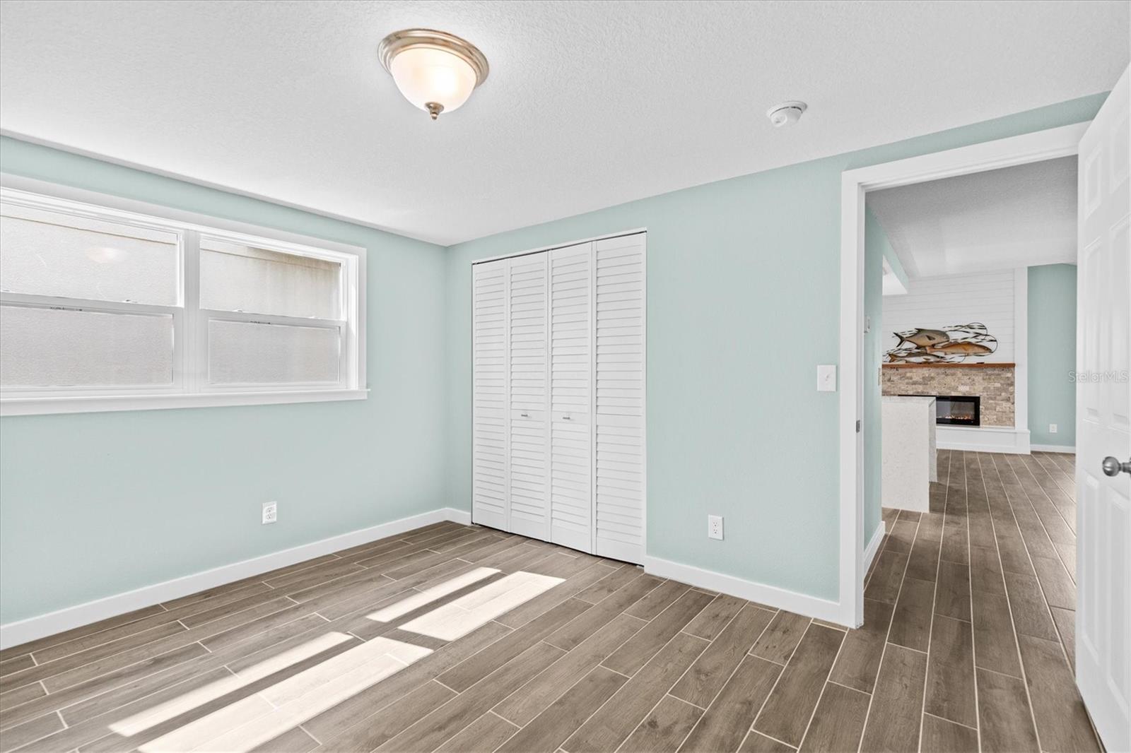 Image 43 of 56 For 7427 Southwind Drive