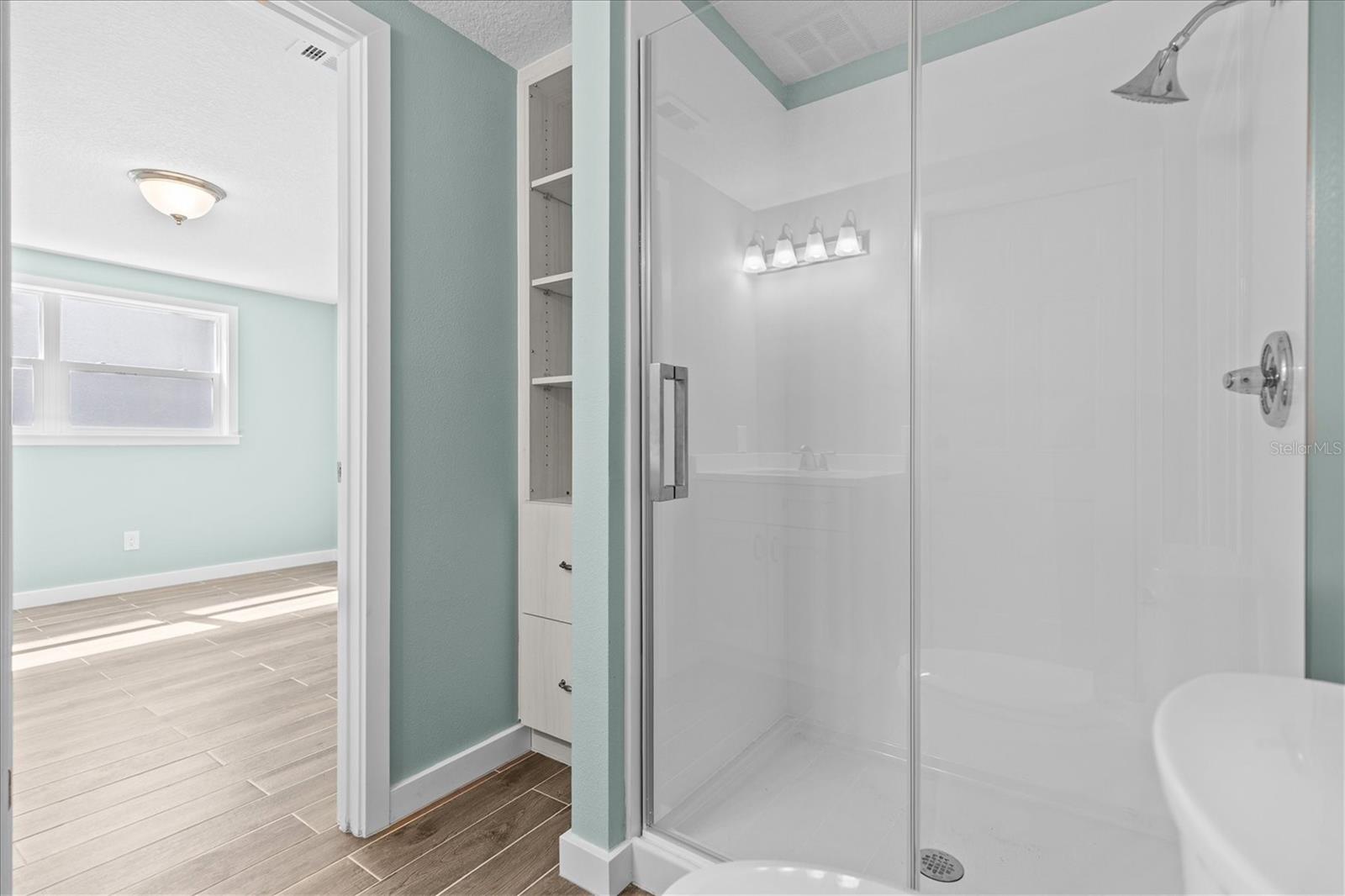 Image 46 of 56 For 7427 Southwind Drive