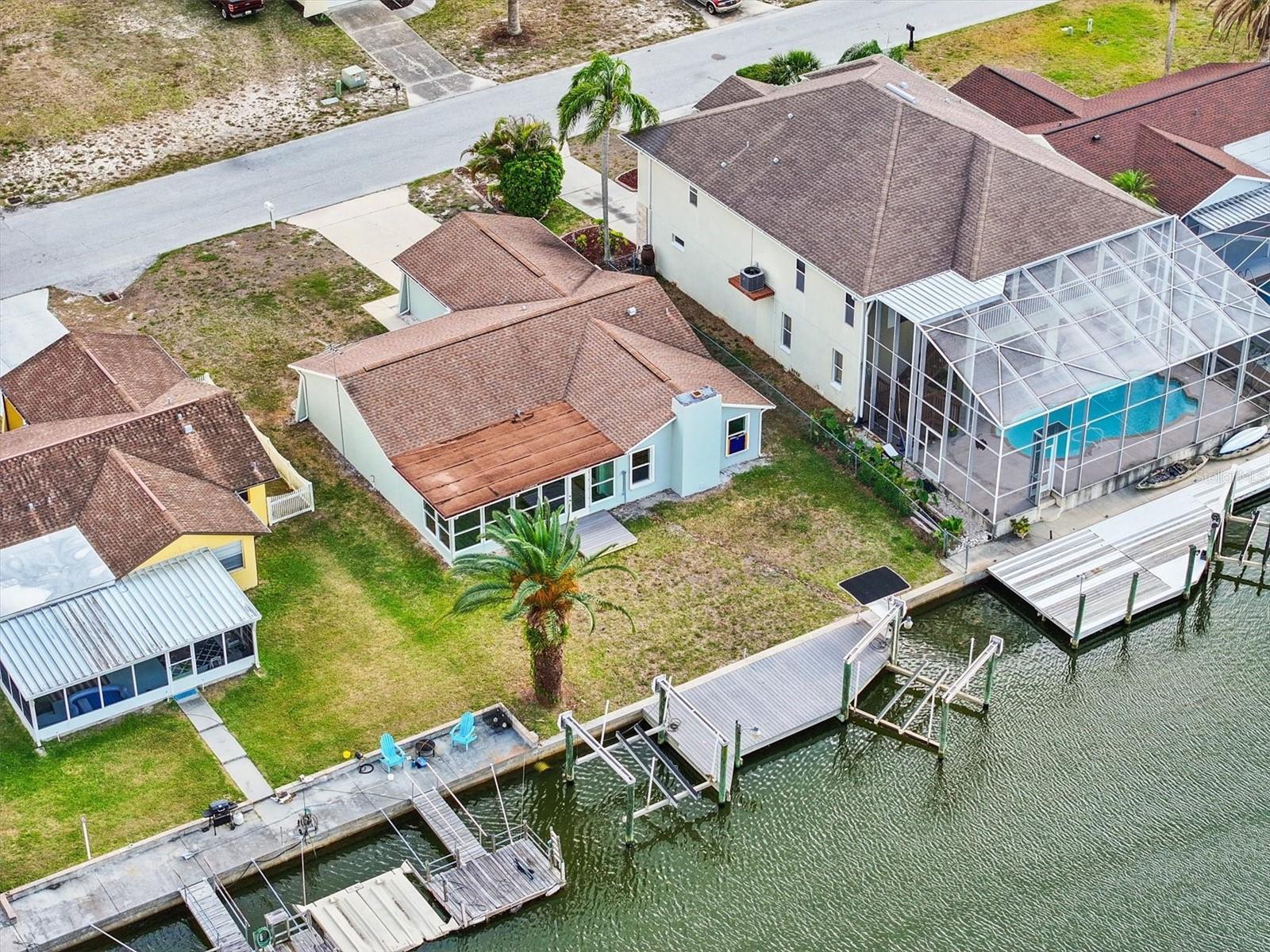 Image 7 of 56 For 7427 Southwind Drive