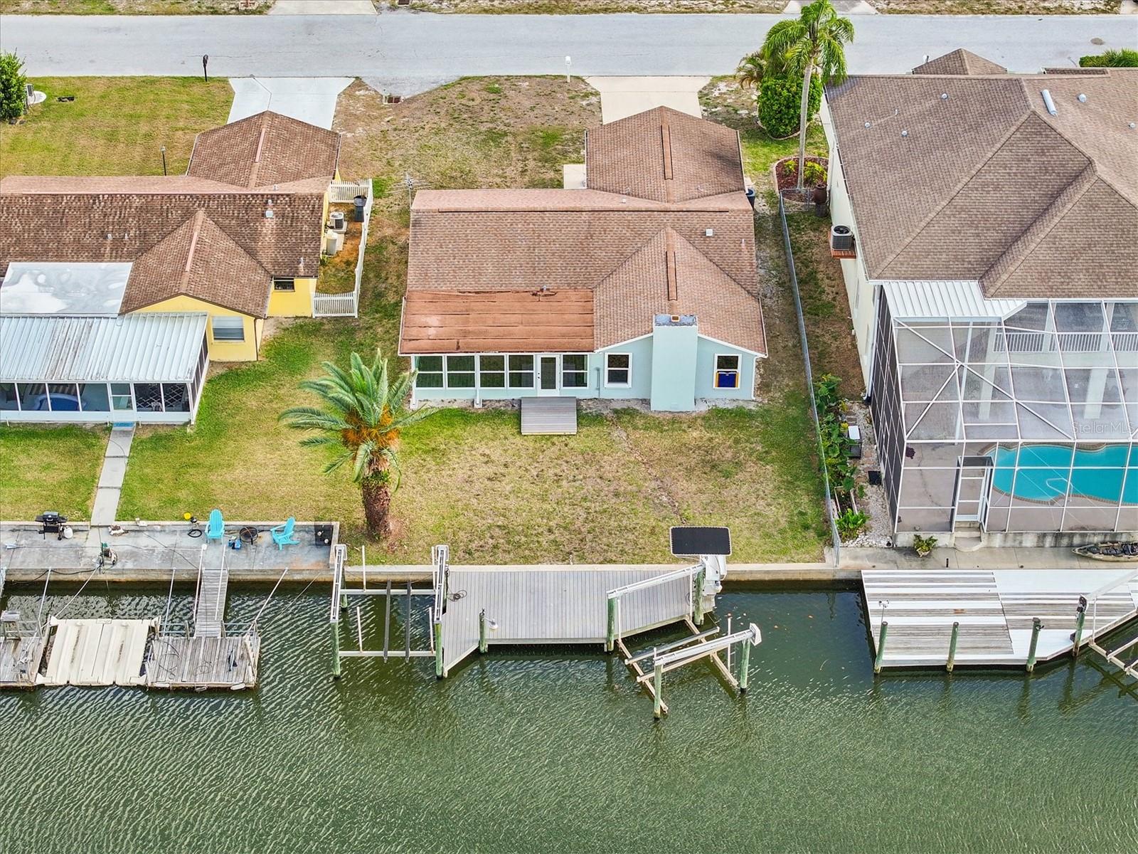 Image 8 of 56 For 7427 Southwind Drive