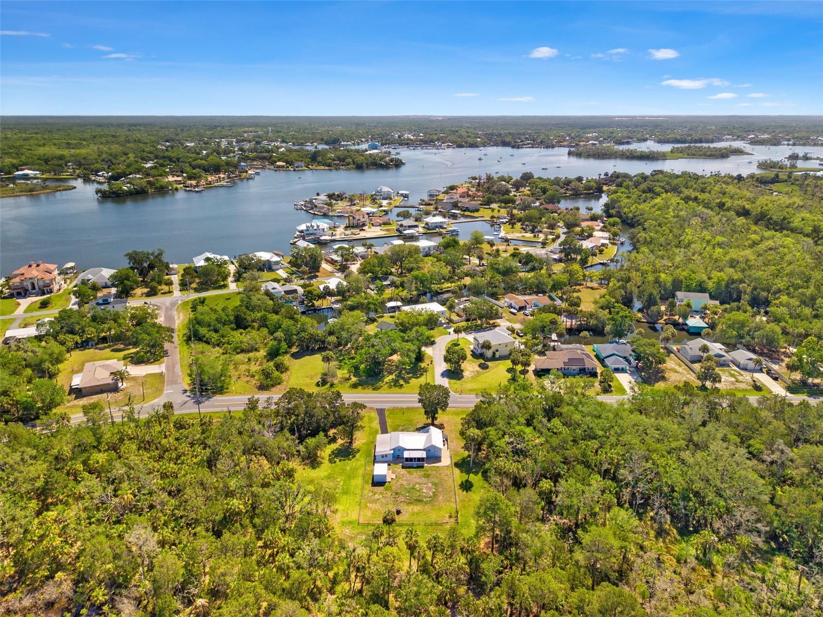 Image 42 of 50 For 10928 Fort Island Trail