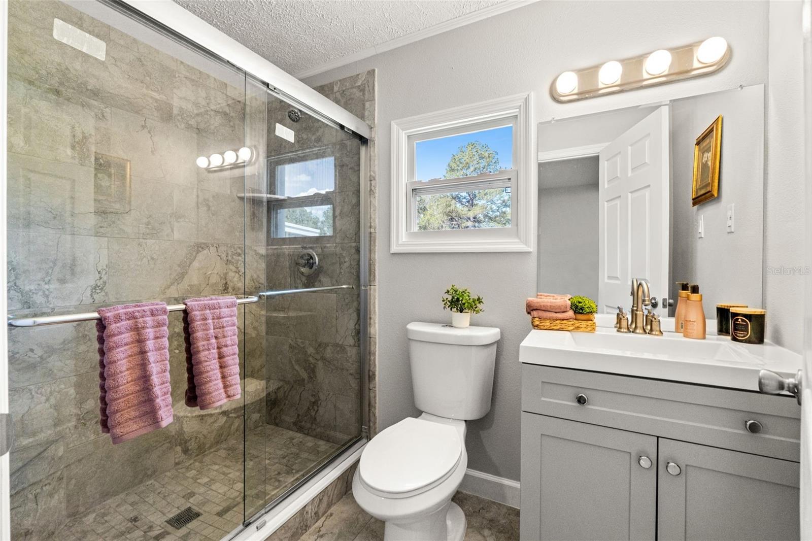 Image 6 of 50 For 10928 Fort Island Trail