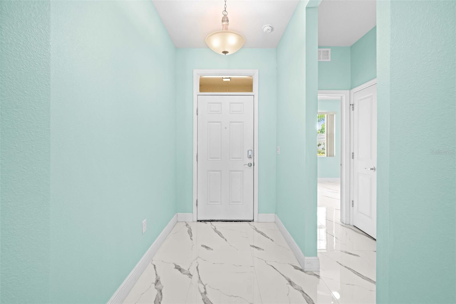 Image 13 of 72 For 13682 Hunting Creek Place