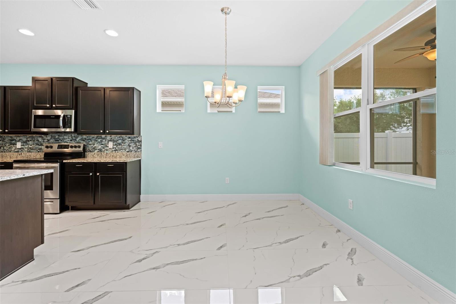 Image 27 of 72 For 13682 Hunting Creek Place