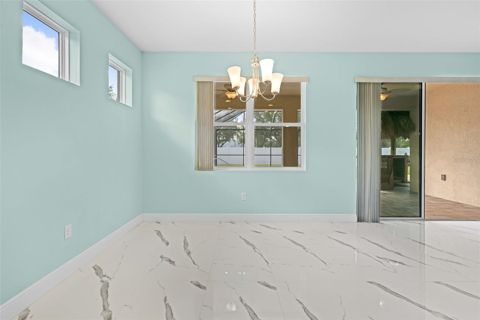 Image 28 of 72 For 13682 Hunting Creek Place