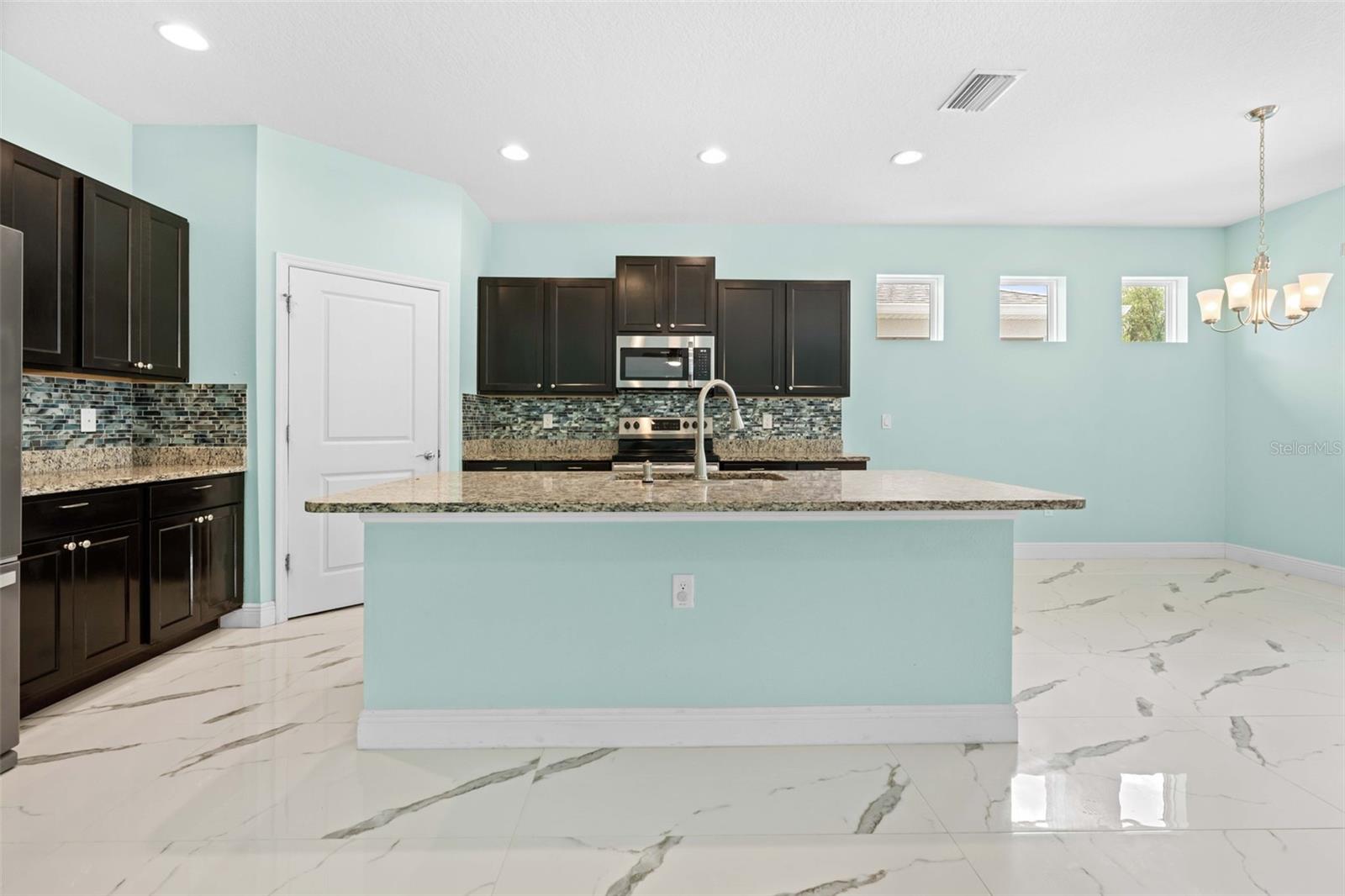 Image 35 of 72 For 13682 Hunting Creek Place