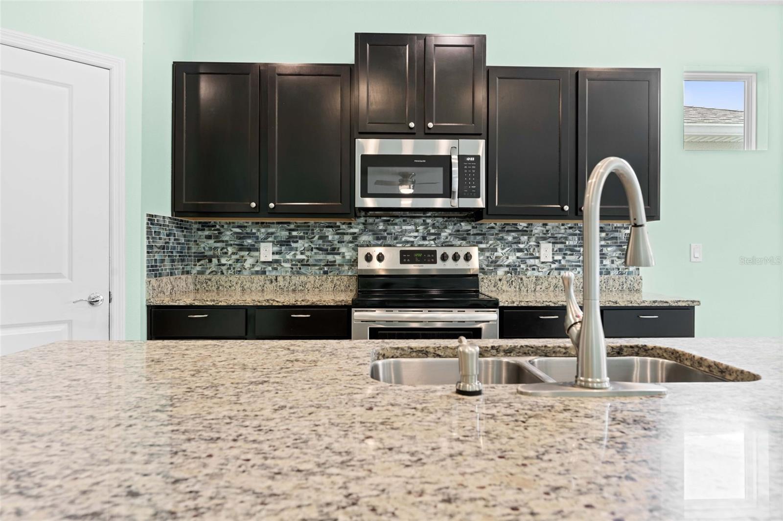 Image 40 of 72 For 13682 Hunting Creek Place