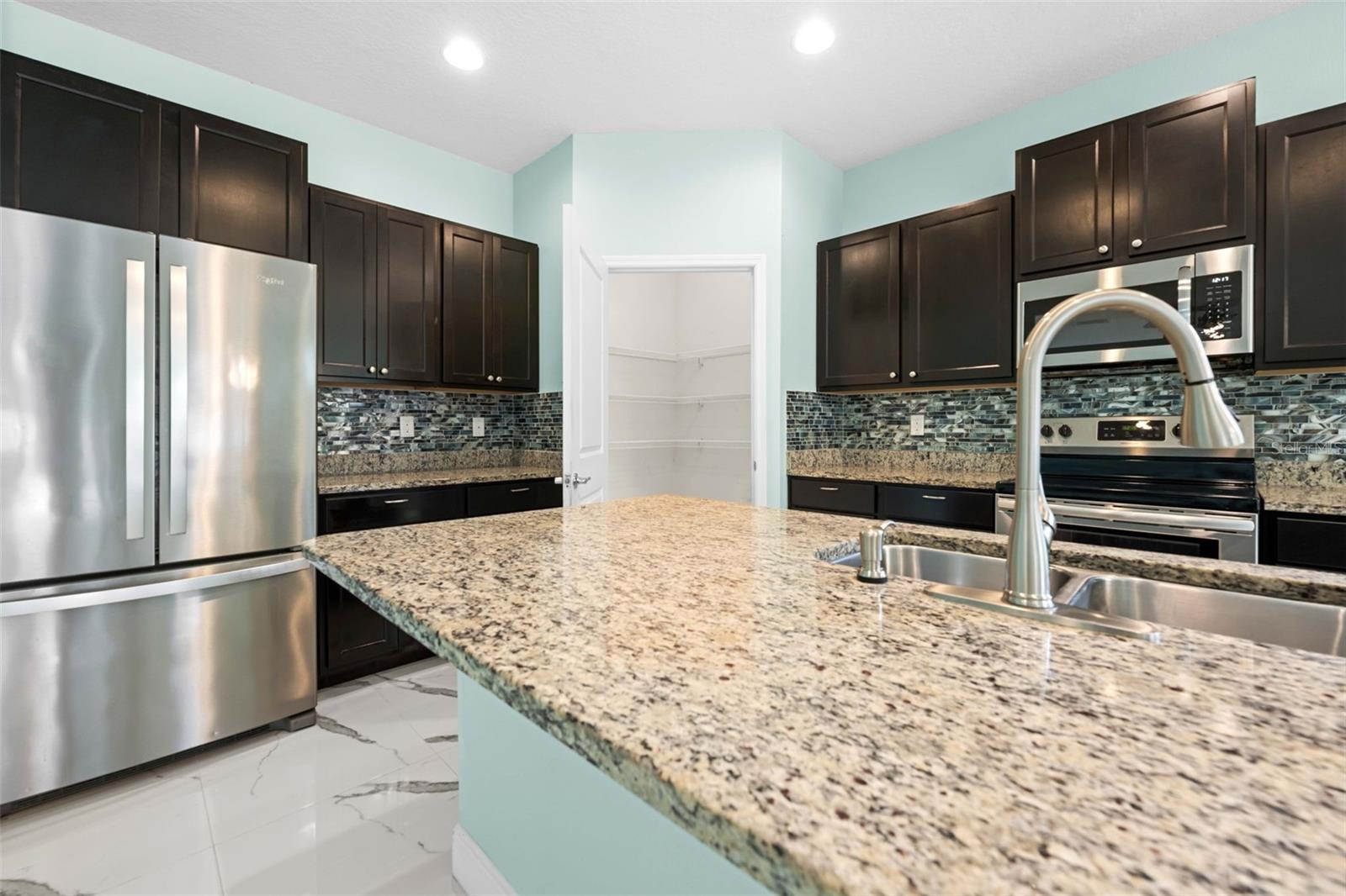 Image 41 of 72 For 13682 Hunting Creek Place