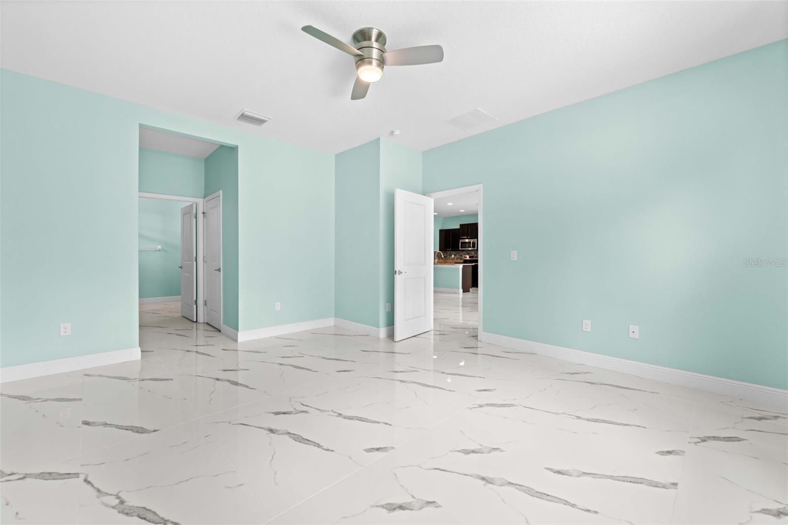 Image 44 of 72 For 13682 Hunting Creek Place