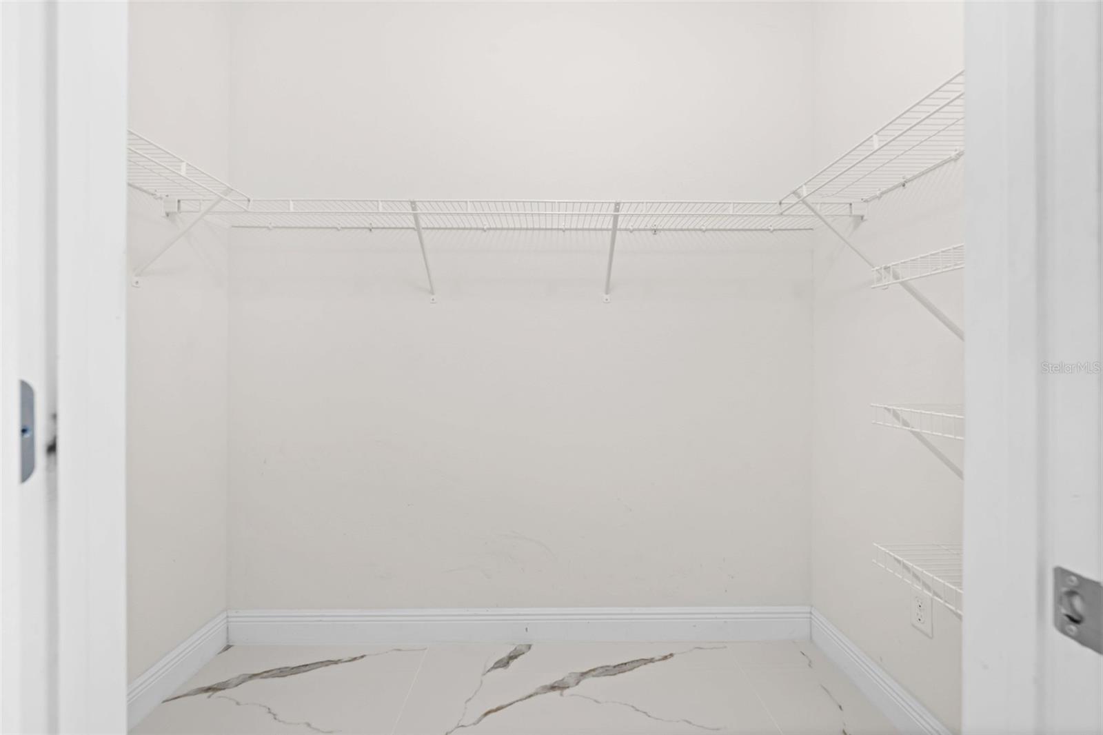 Image 46 of 72 For 13682 Hunting Creek Place