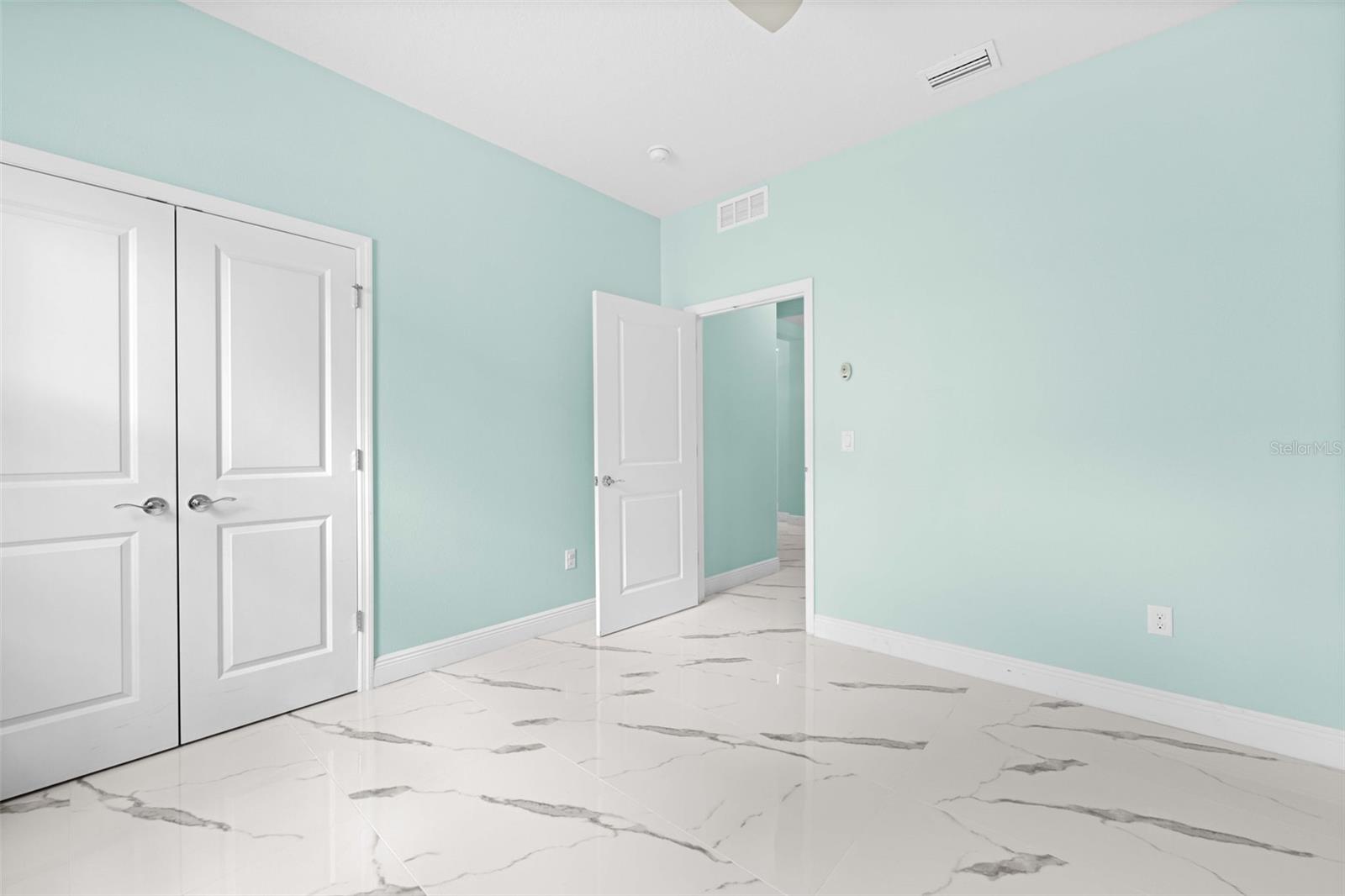 Image 56 of 72 For 13682 Hunting Creek Place