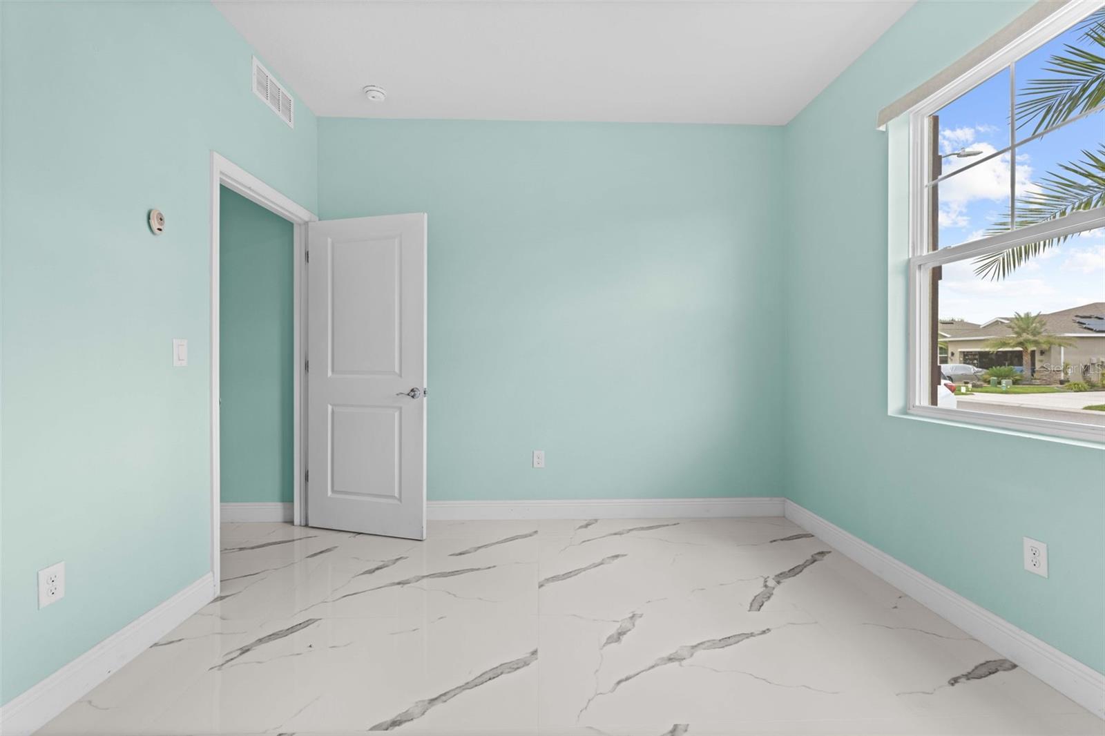 Image 63 of 72 For 13682 Hunting Creek Place