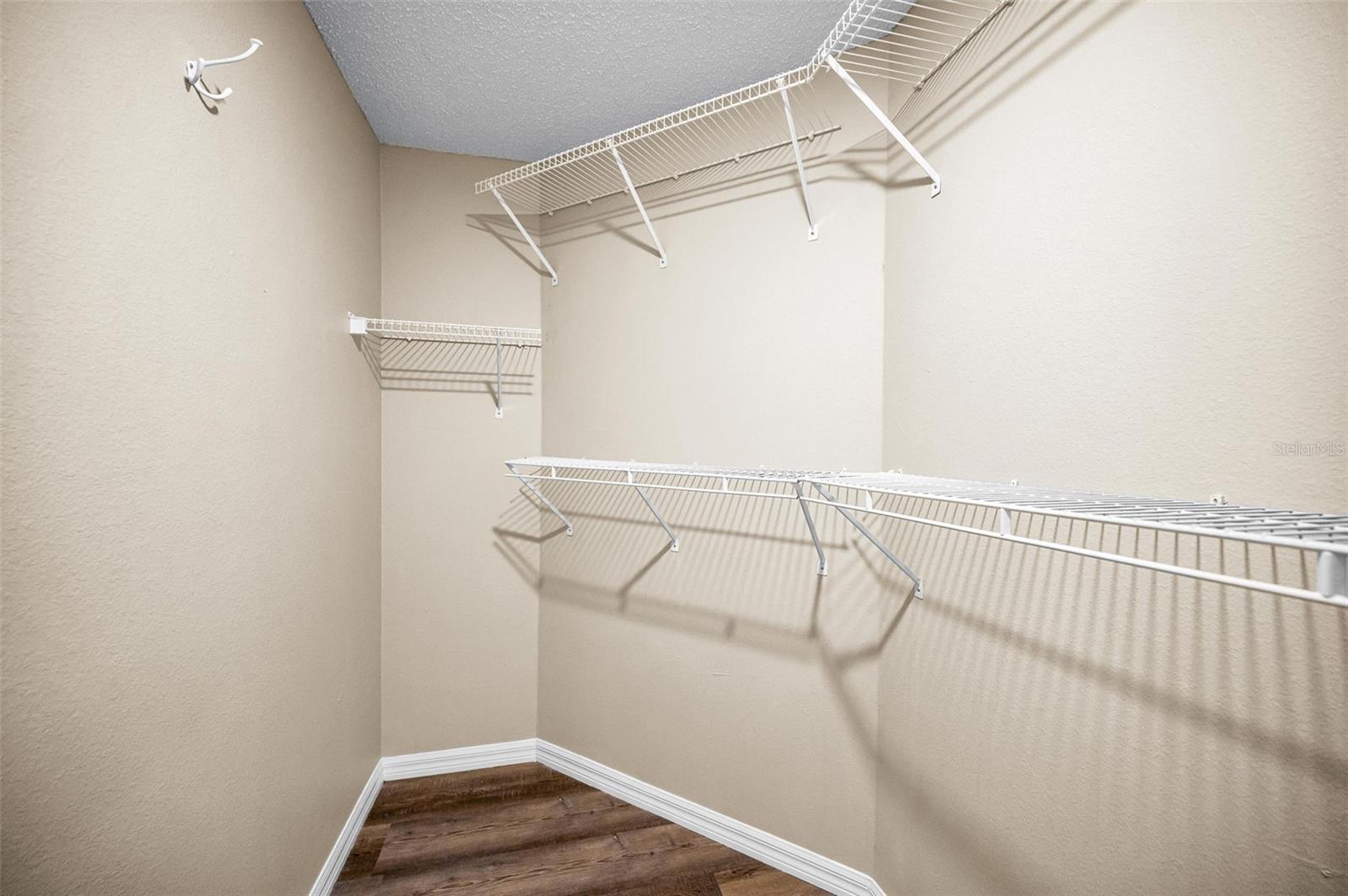 Image 18 of 46 For 9307 Palm Haven Court