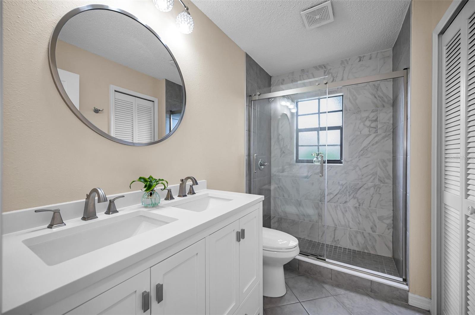 Image 21 of 46 For 9307 Palm Haven Court