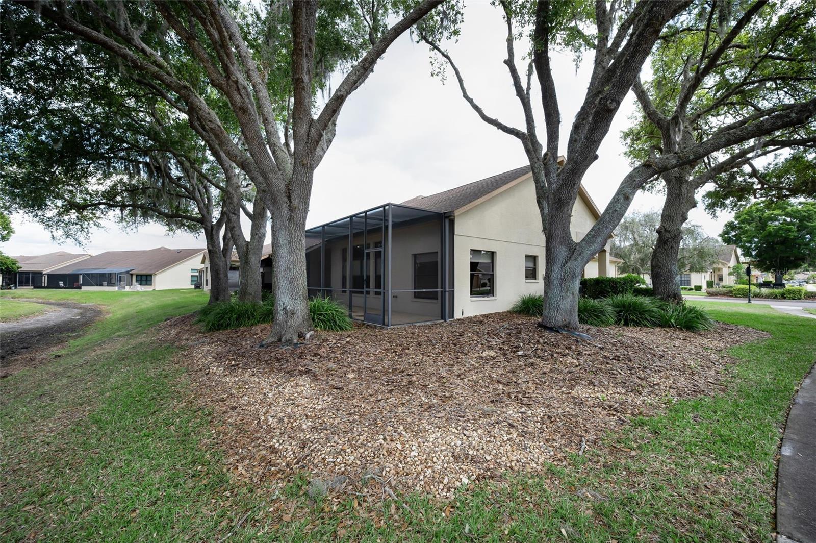 Image 32 of 61 For 9307 Palm Haven Court