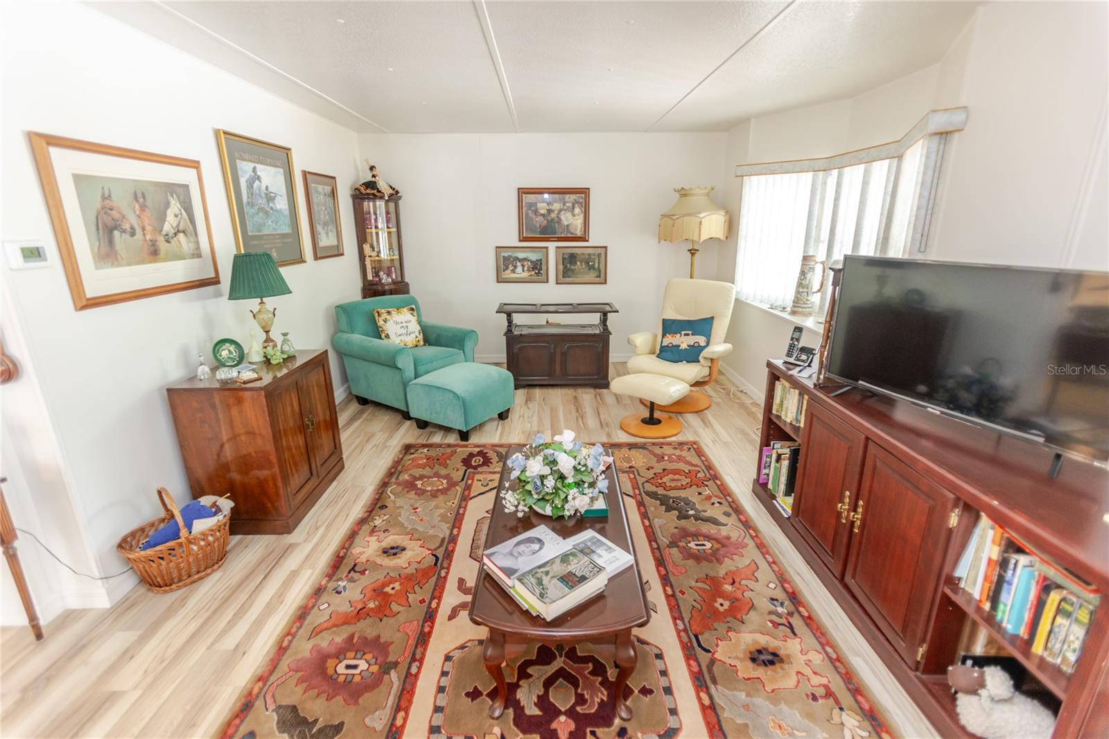 Image 16 of 47 For 12087 Club House Road