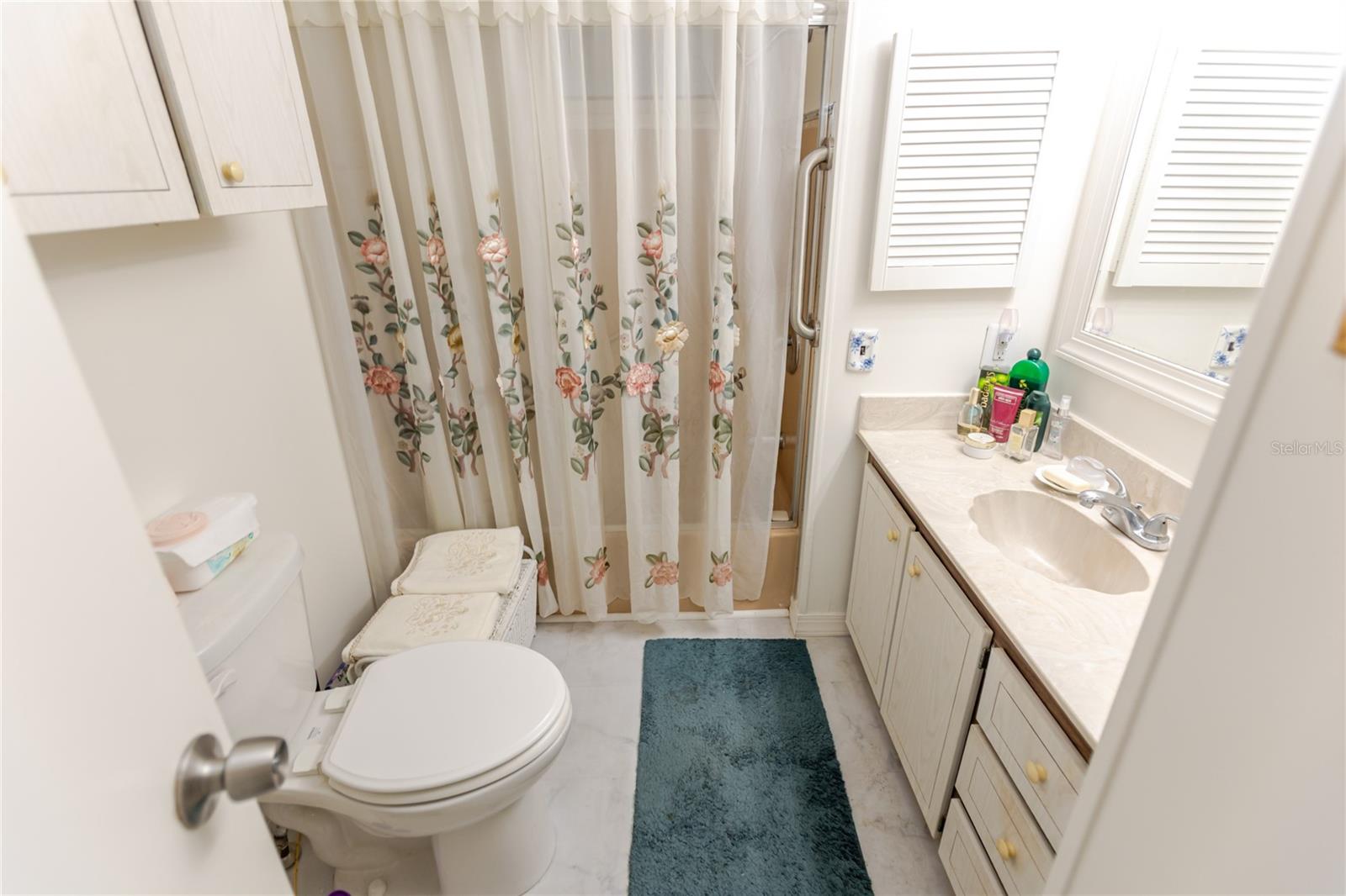 Image 25 of 47 For 12087 Club House Road