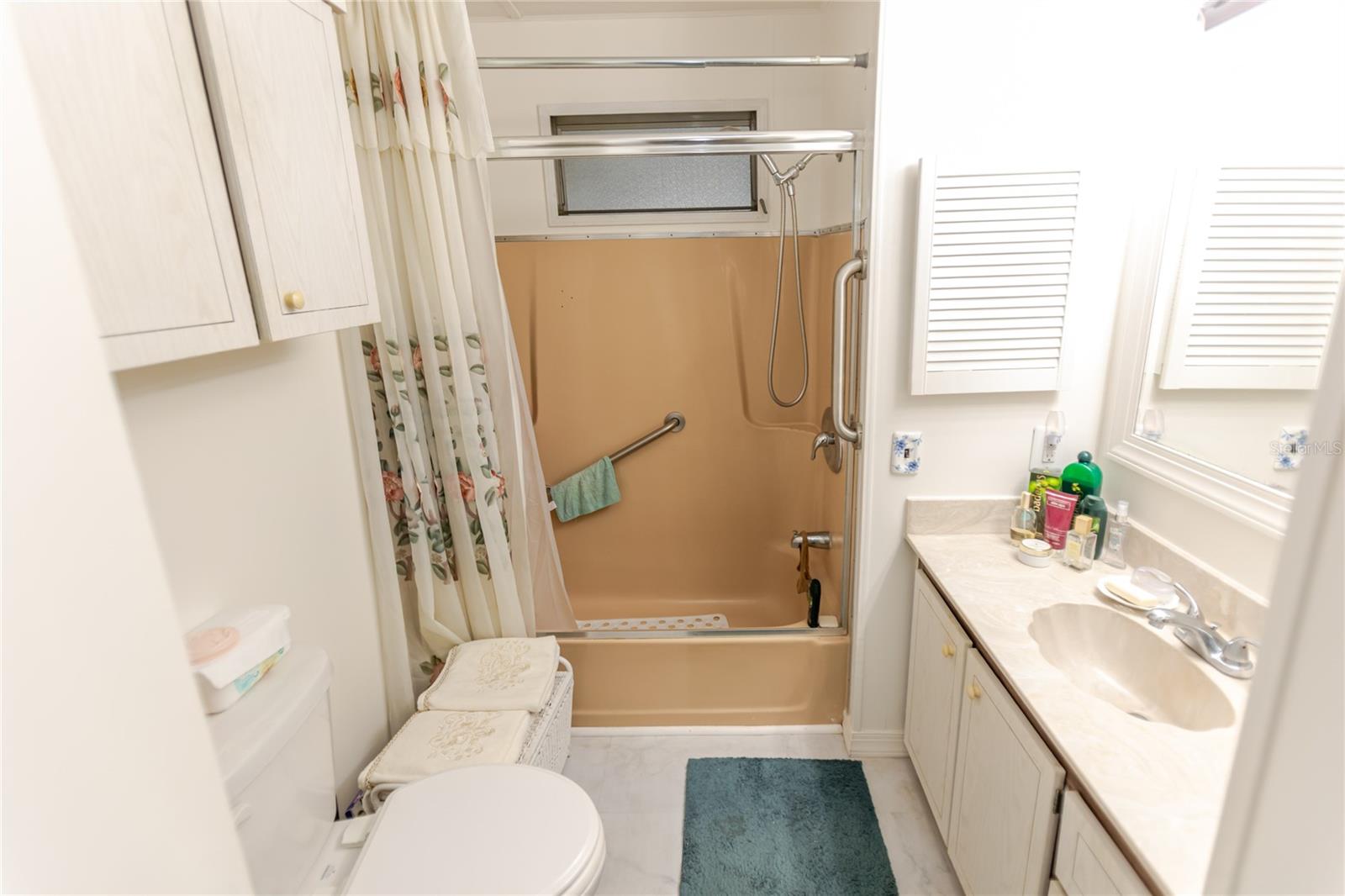 Image 26 of 47 For 12087 Club House Road