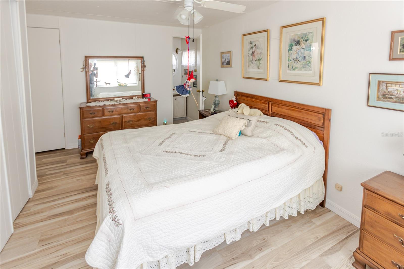 Image 30 of 47 For 12087 Club House Road