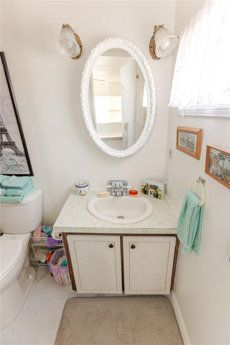 Image 33 of 47 For 12087 Club House Road