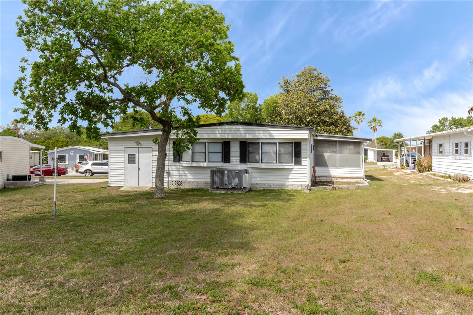 Image 44 of 47 For 12087 Club House Road