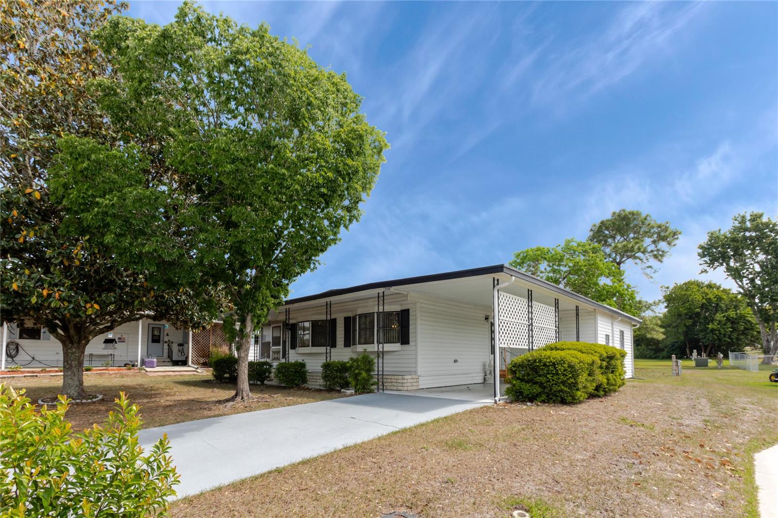 Image 7 of 47 For 12087 Club House Road