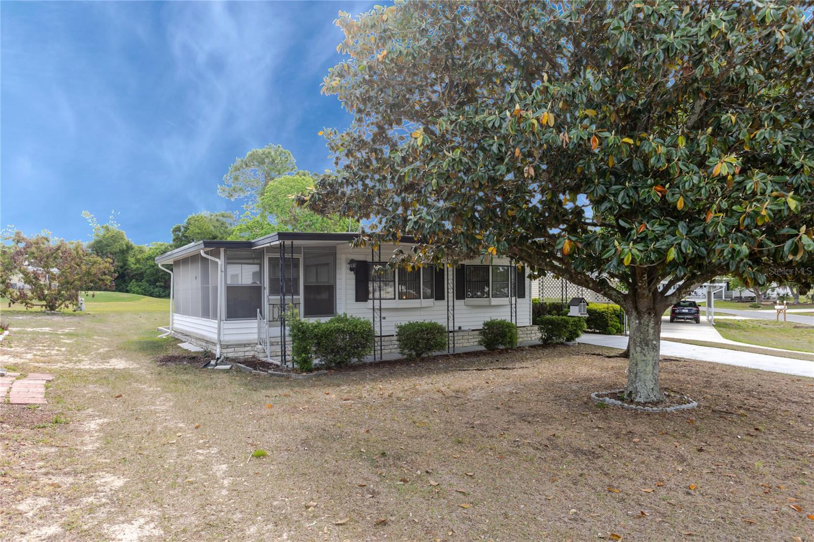 Image 8 of 47 For 12087 Club House Road