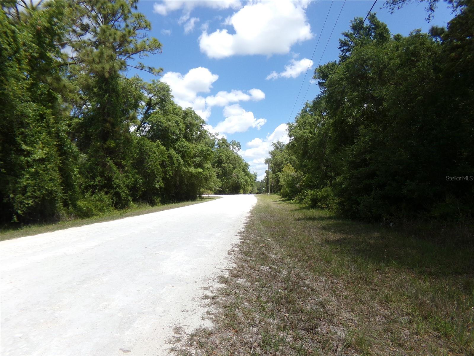 Image 5 of 14 For 00 Cashew Drive