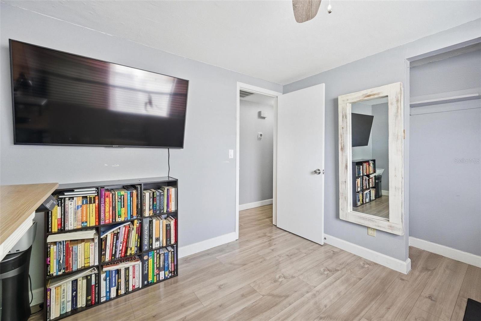 Image 22 of 44 For 7507 Woodland Oaks Court