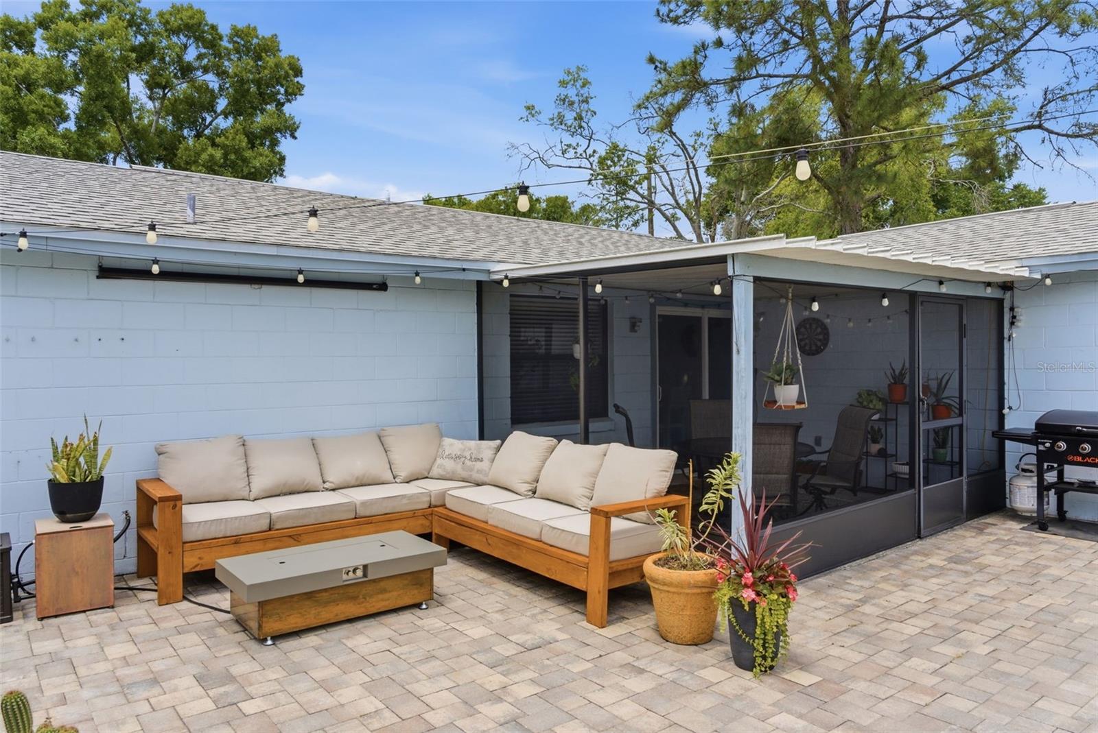 Image 26 of 44 For 7507 Woodland Oaks Court