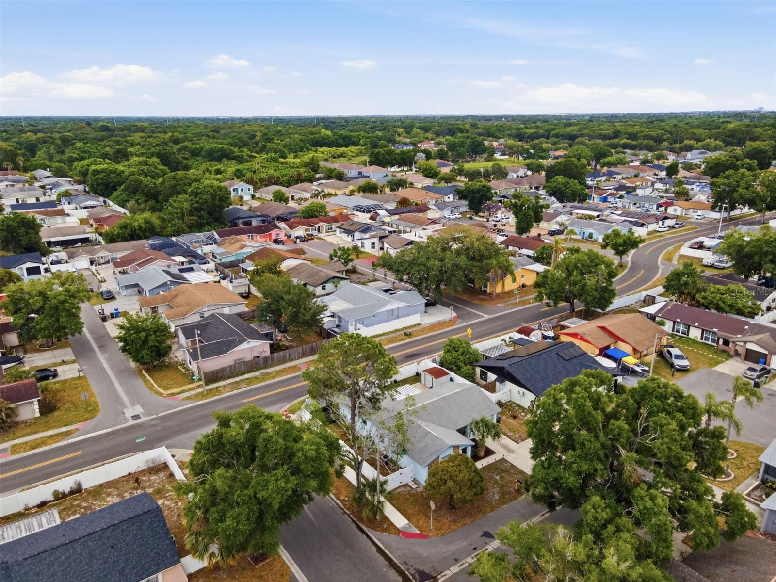 Image 34 of 44 For 7507 Woodland Oaks Court