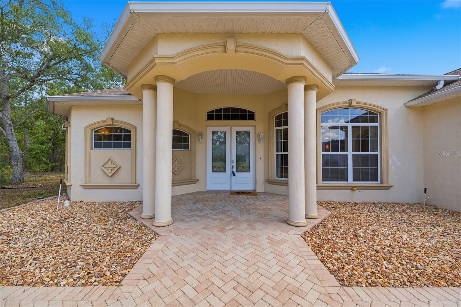 Listing photo id 0 for 130 Linder Drive