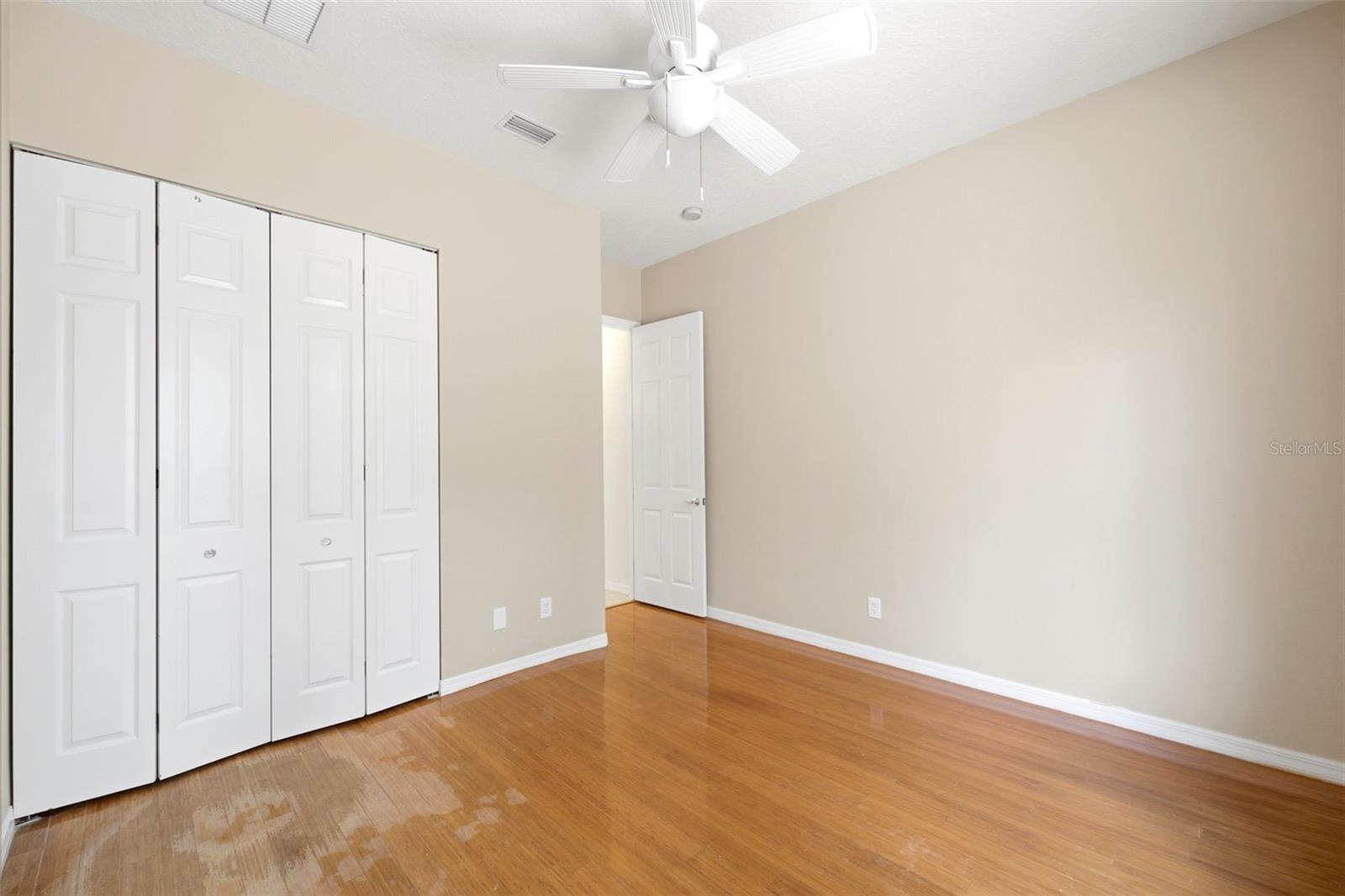 Listing photo id 26 for 130 Linder Drive