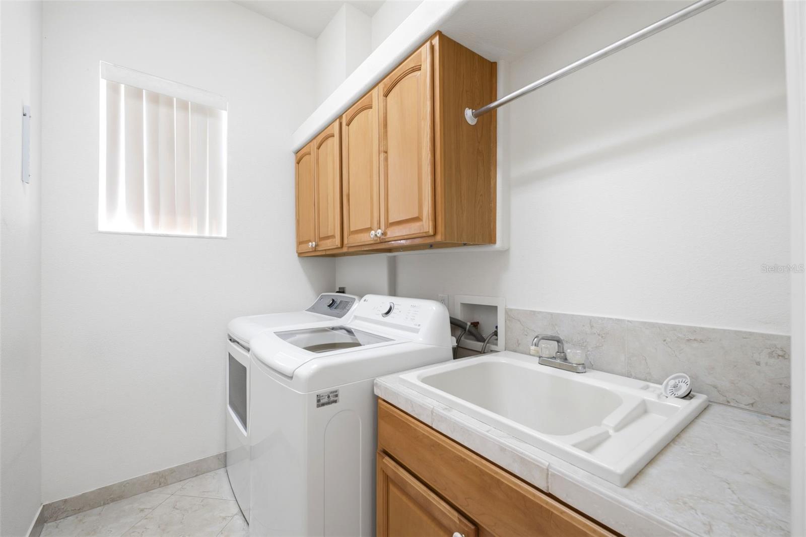 Listing photo id 31 for 130 Linder Drive