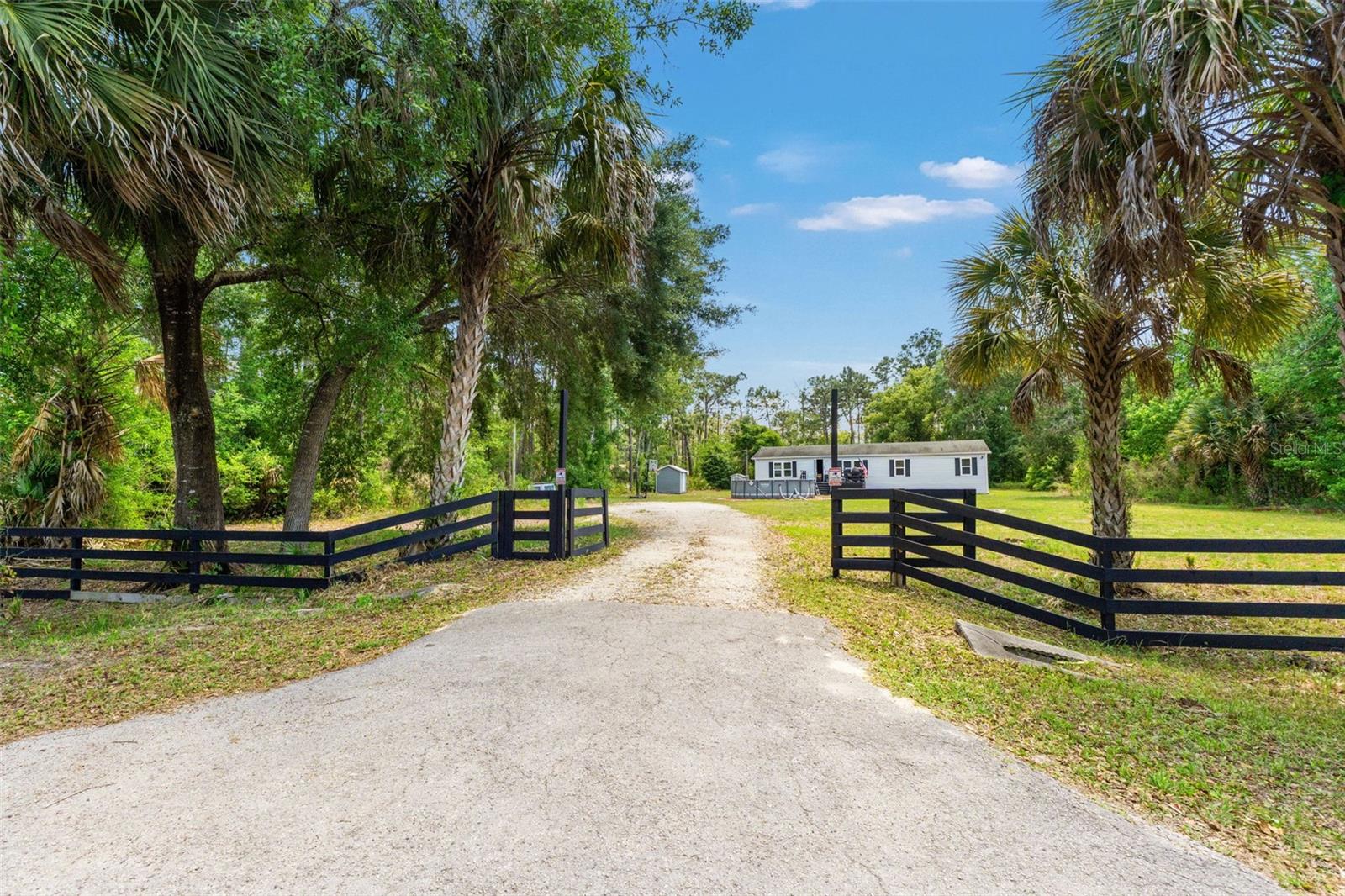 Image 24 of 29 For 6886 Edgewood Lane